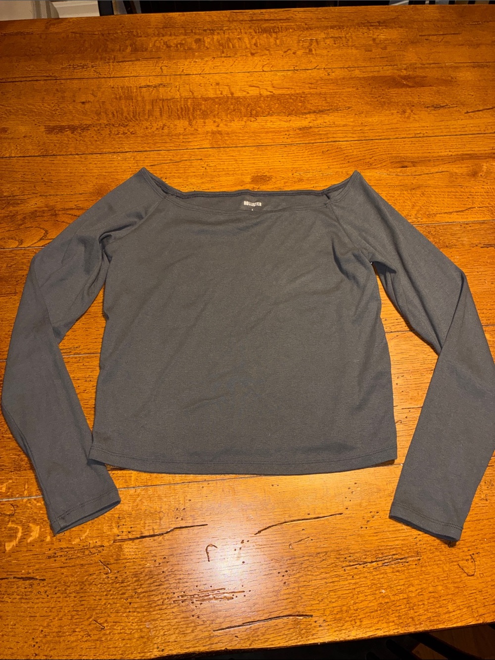 Hollister Women’s Long-Sleeve Off-Shoulder Top - Slate Gray